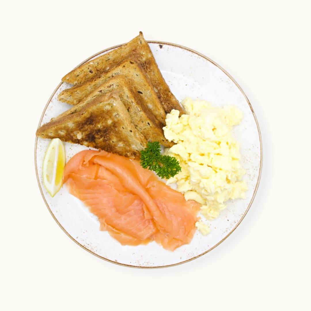 2 Scrambled Eggs & Smoked Salmon on Toast